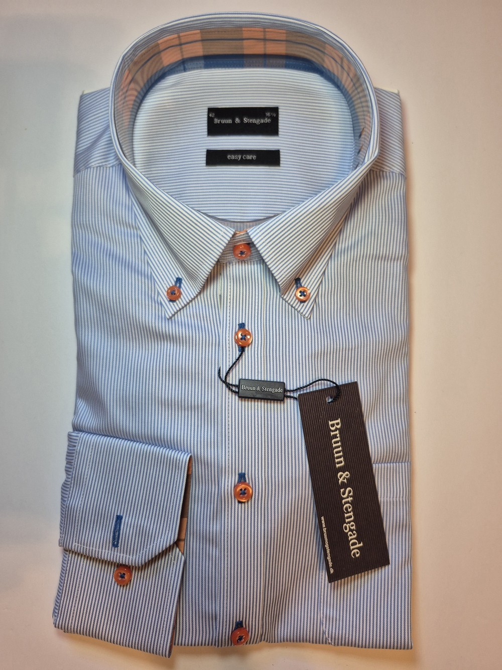 Vintage NWT New Men’s Light Blue Pinstripe Button Down Dress Shirt 42 16.5